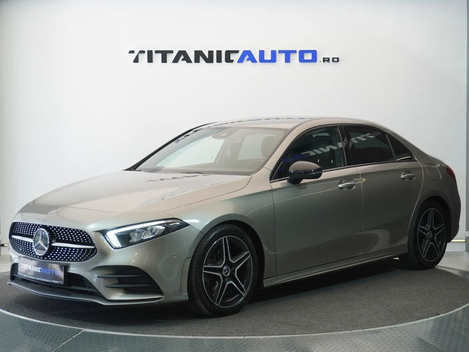 Mercedes-Benz A Mercedes-Benz A 180d PACHET AMG Far LED TVA Deductibil