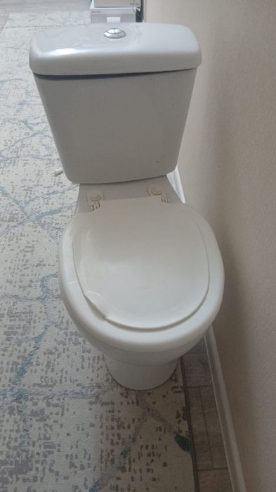 Продаю унитаз…..