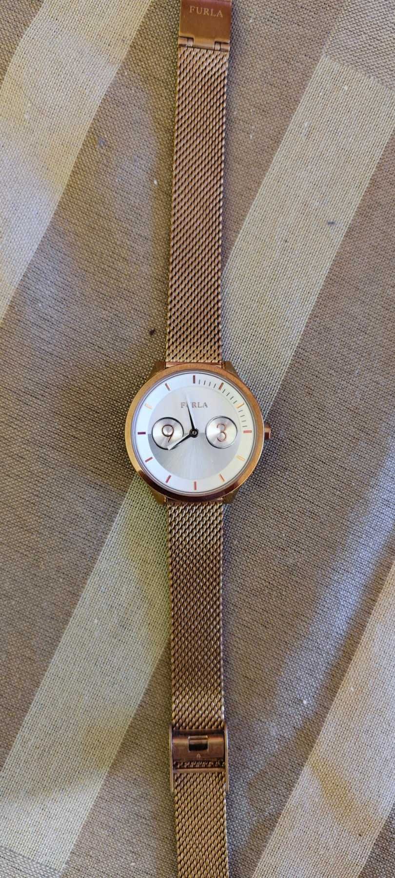 Стилен  дамски часовник Furla