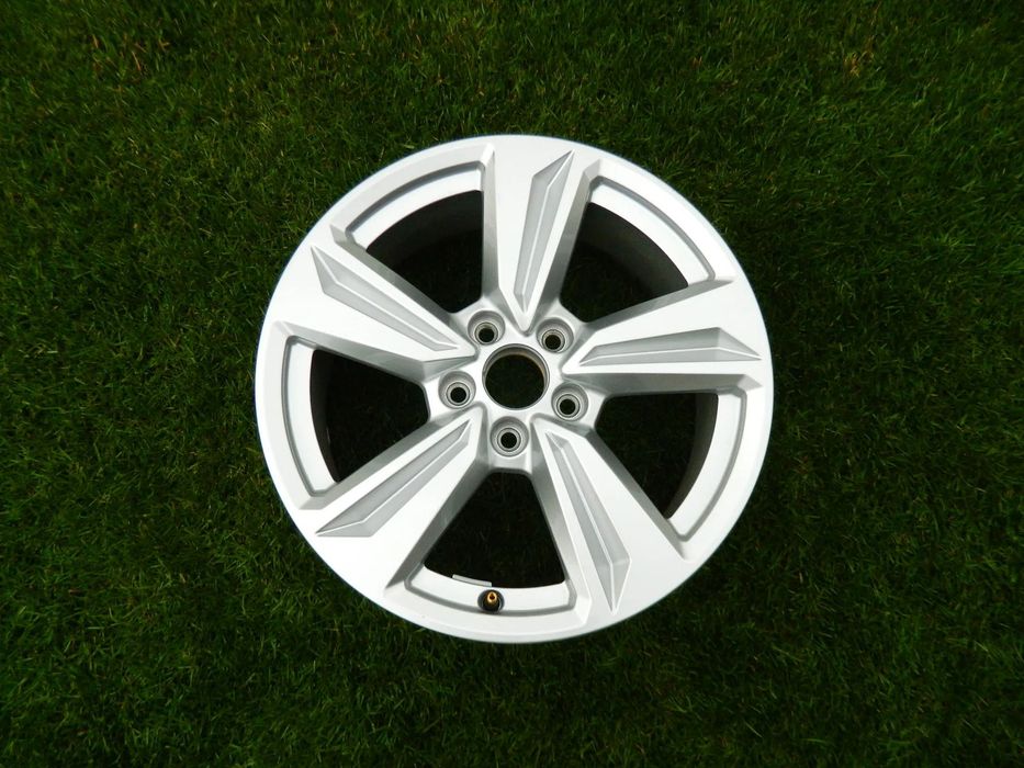 Janta Audi A3 pe 17" cod 8Y0601025AA