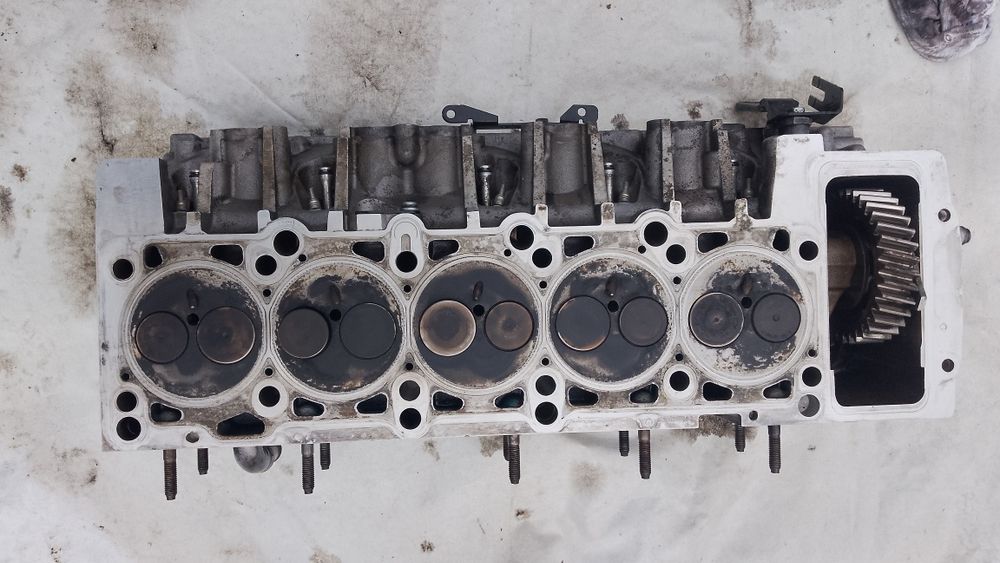 Vând chiuloasă VW T5 2.5 diesel AXE AXF BNZ 174 co