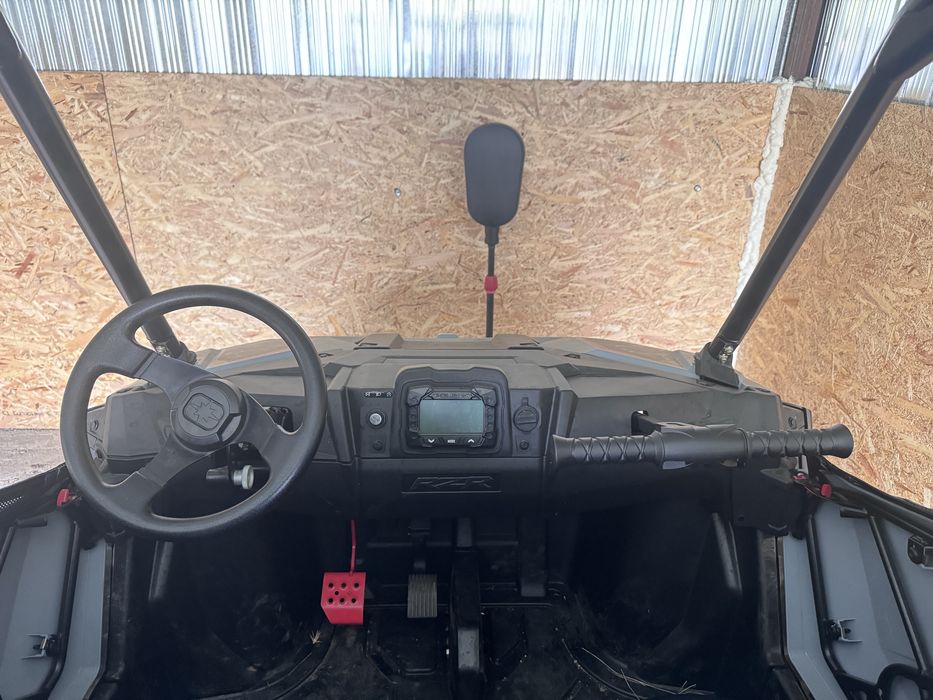 Polaris RZR 200 EFI