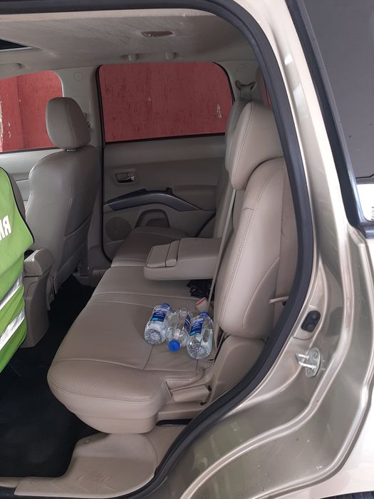 Продавам Mitsubishi Outlanderr