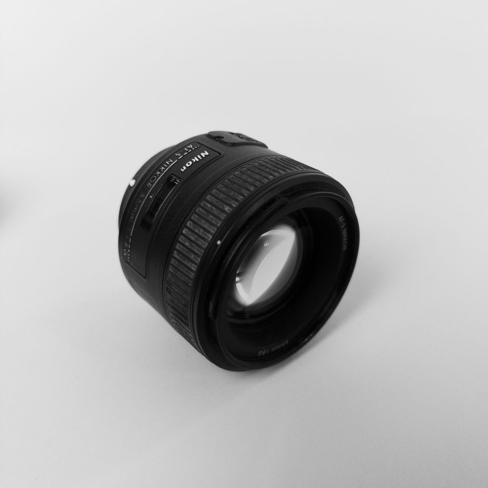 Obiectiv Nikon 85mm f1.8G