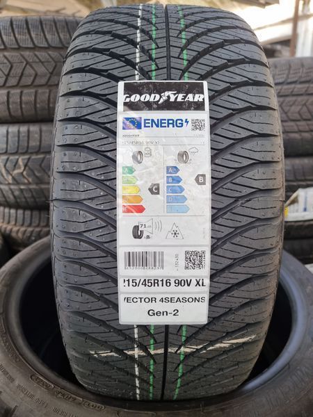 215/45/16 GOODYEAR 2бр