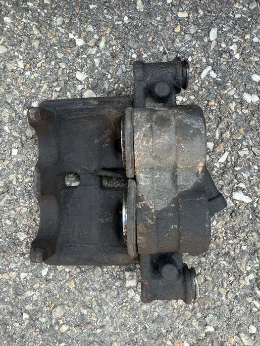 Vand etrier fata  stanga/ dreapta pentru ivwco daily