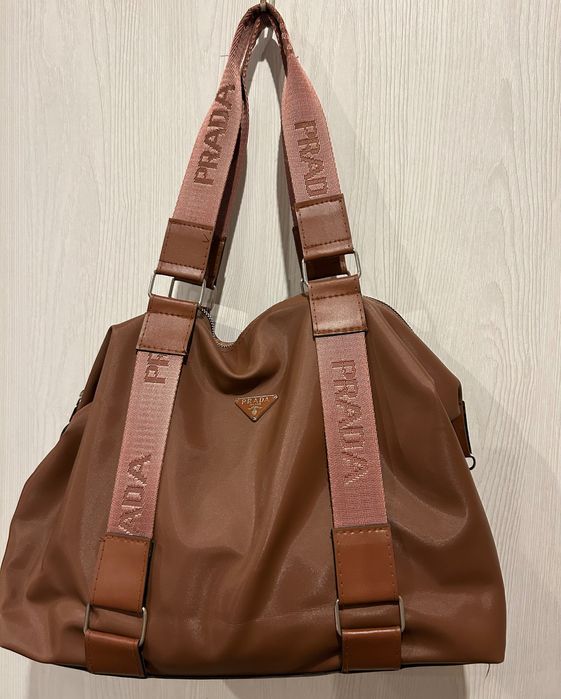 Дамска чанта PRADA