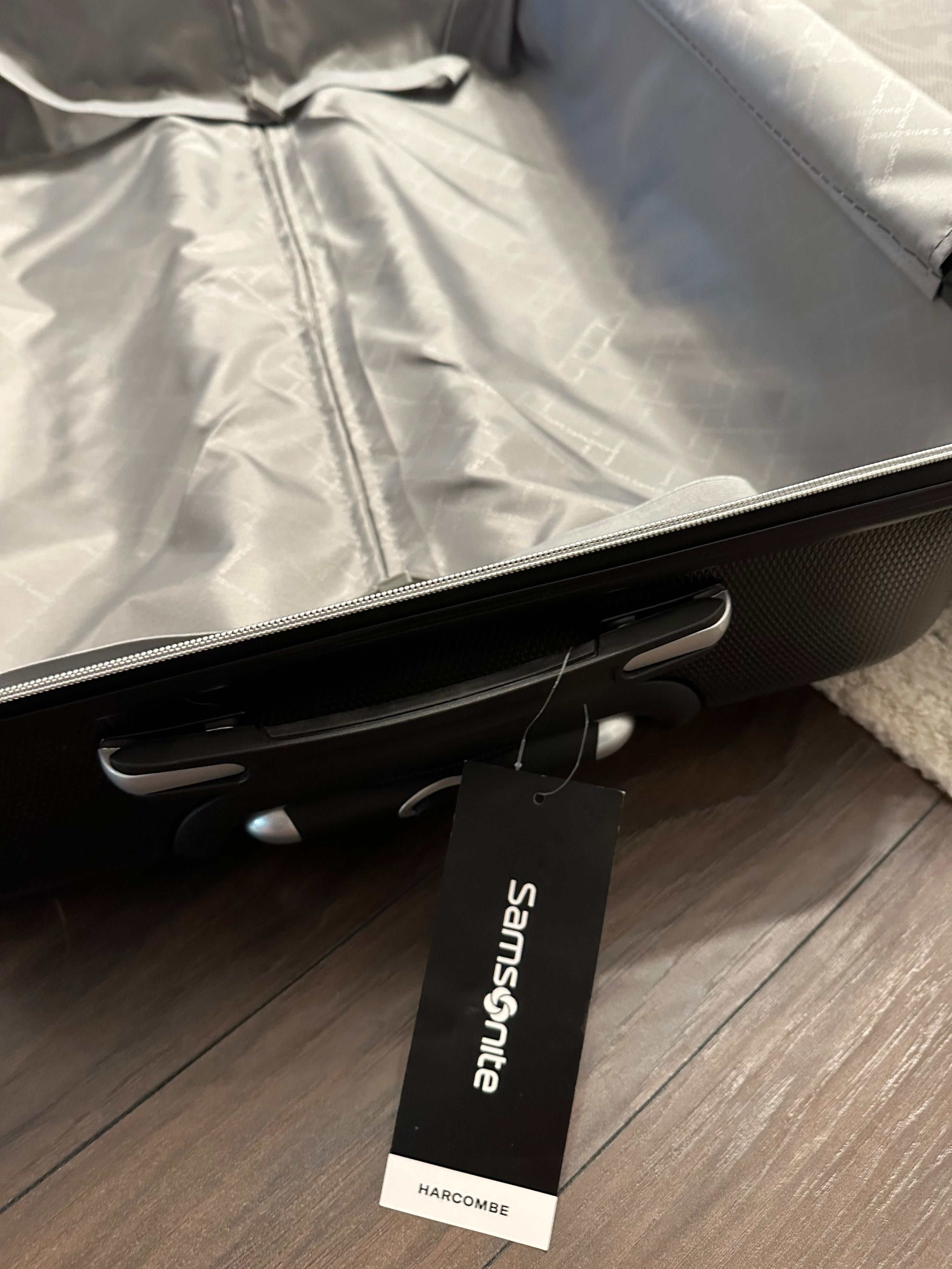 куфар samsonite черен нов