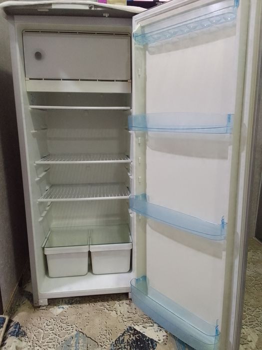 Продается Холодильник БИРЮСА