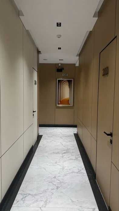 ПРОДАЕТСЯ готовый офис . Кокча ориентир . 482 кв. м.