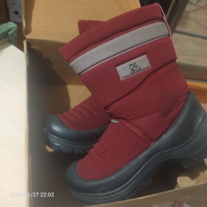 Продам зимние сапожки