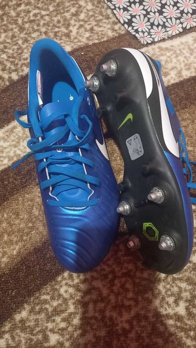 Оригинални бутонки Nike