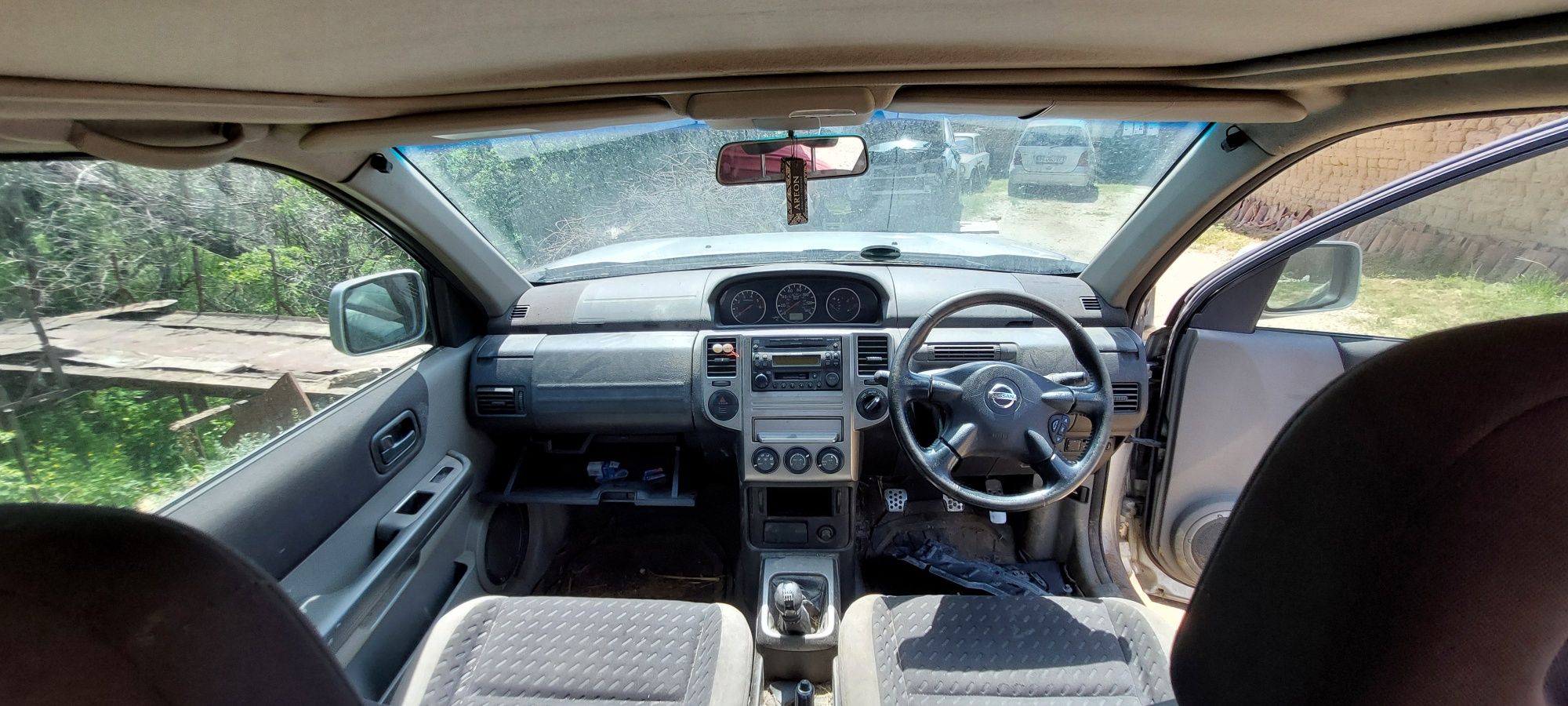 Nissan x-trai 2.2 dci