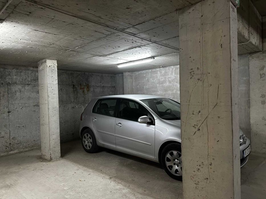 Продава се Тристаен апартамент в Варна, Левски - 86 кв.м за 2710 €/кв.м - Снимка #13