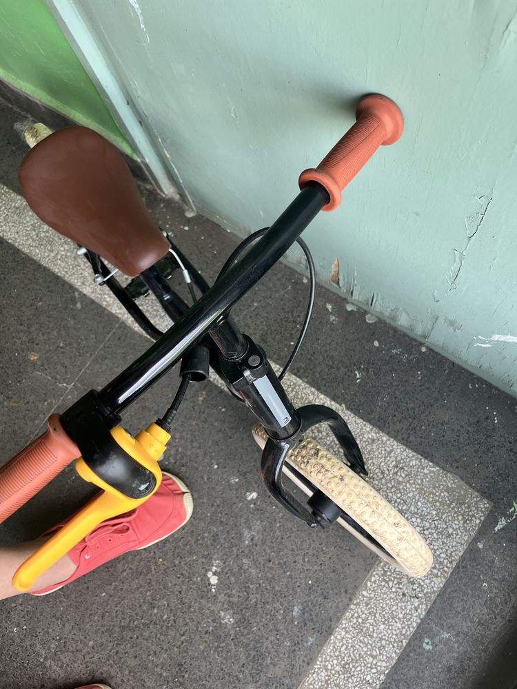 BTWIN Decathlon Баланс Колело 10”