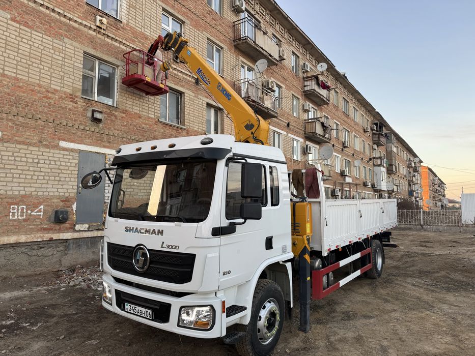 Манипулятор и автовышка