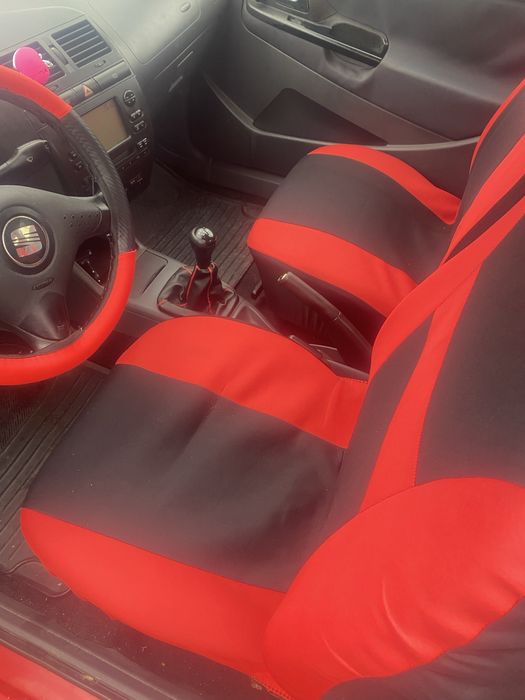 Vind Seat Ibiza din  anul 2001 in state foarte buna fara rugina