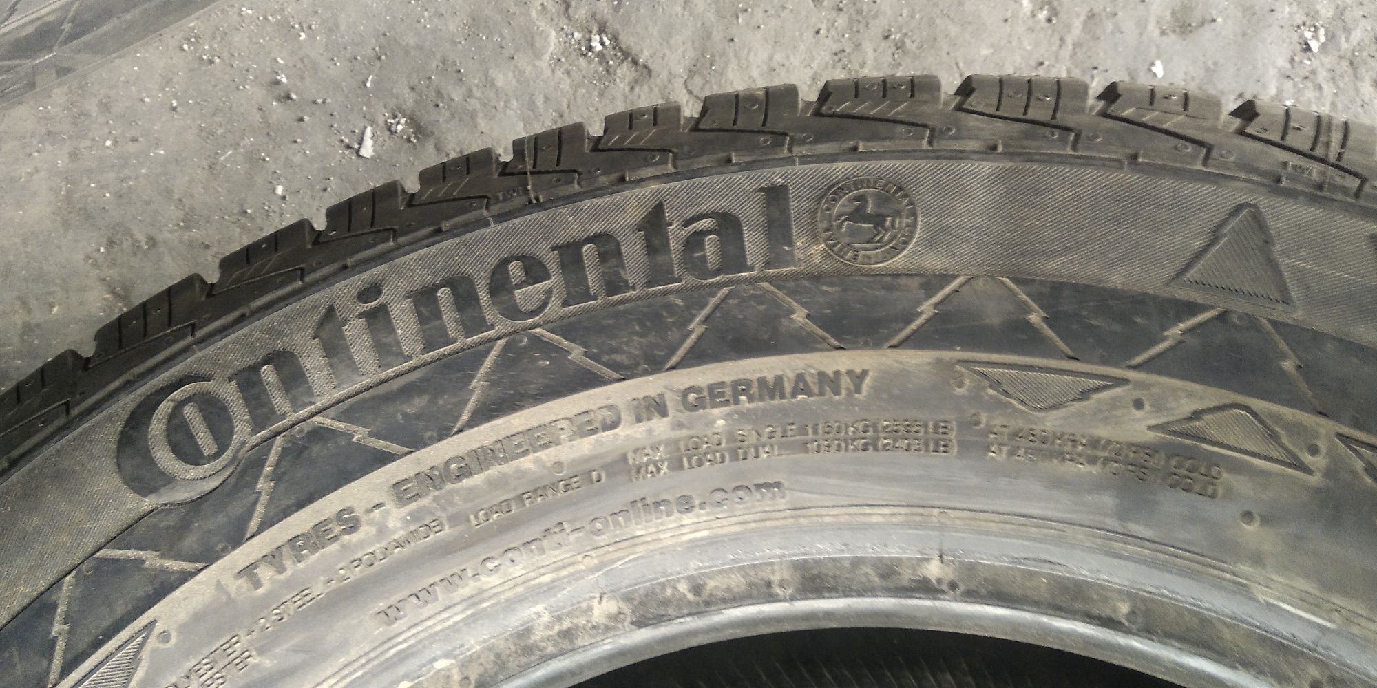 БУСОВИ ЗИМНИ -16цола-215/75-1бр.-99лв."CONTINENTAL"