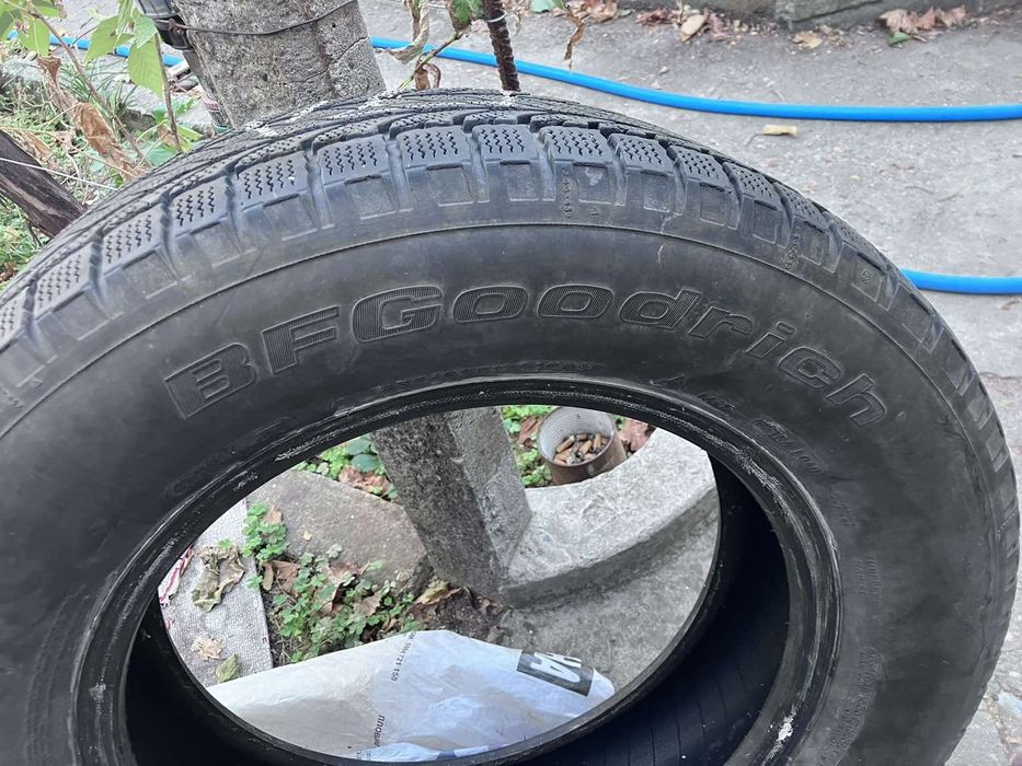 Зимни гуми 235/65/17