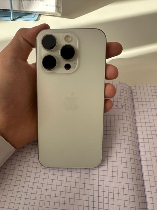 iPhone 15 pro (с минусами)