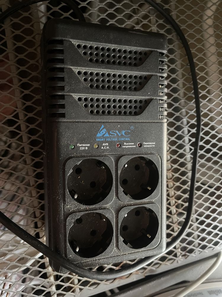 Стабилизатор SVC AVR-1008-G