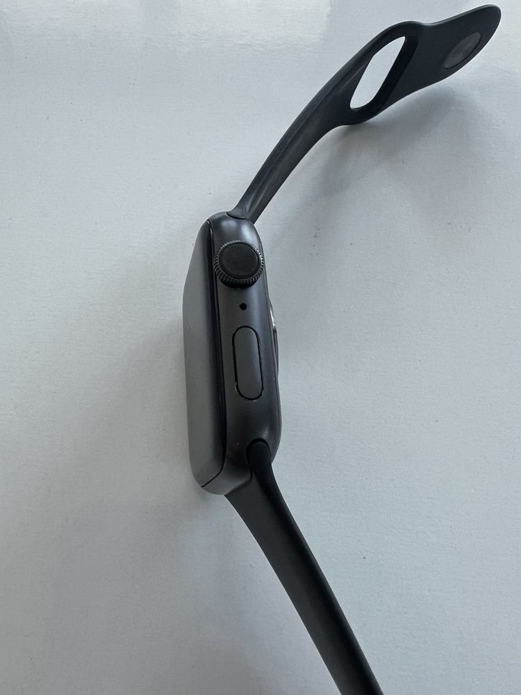 Apple Watch 5 - 44mm