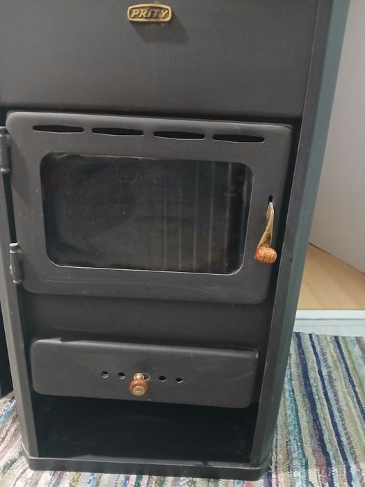 Продавам камина Прити