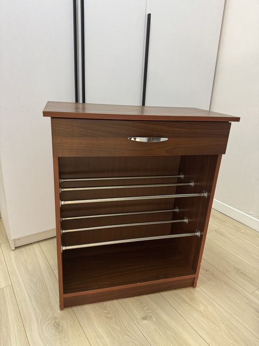 Продается полка для обуви отличное состояние