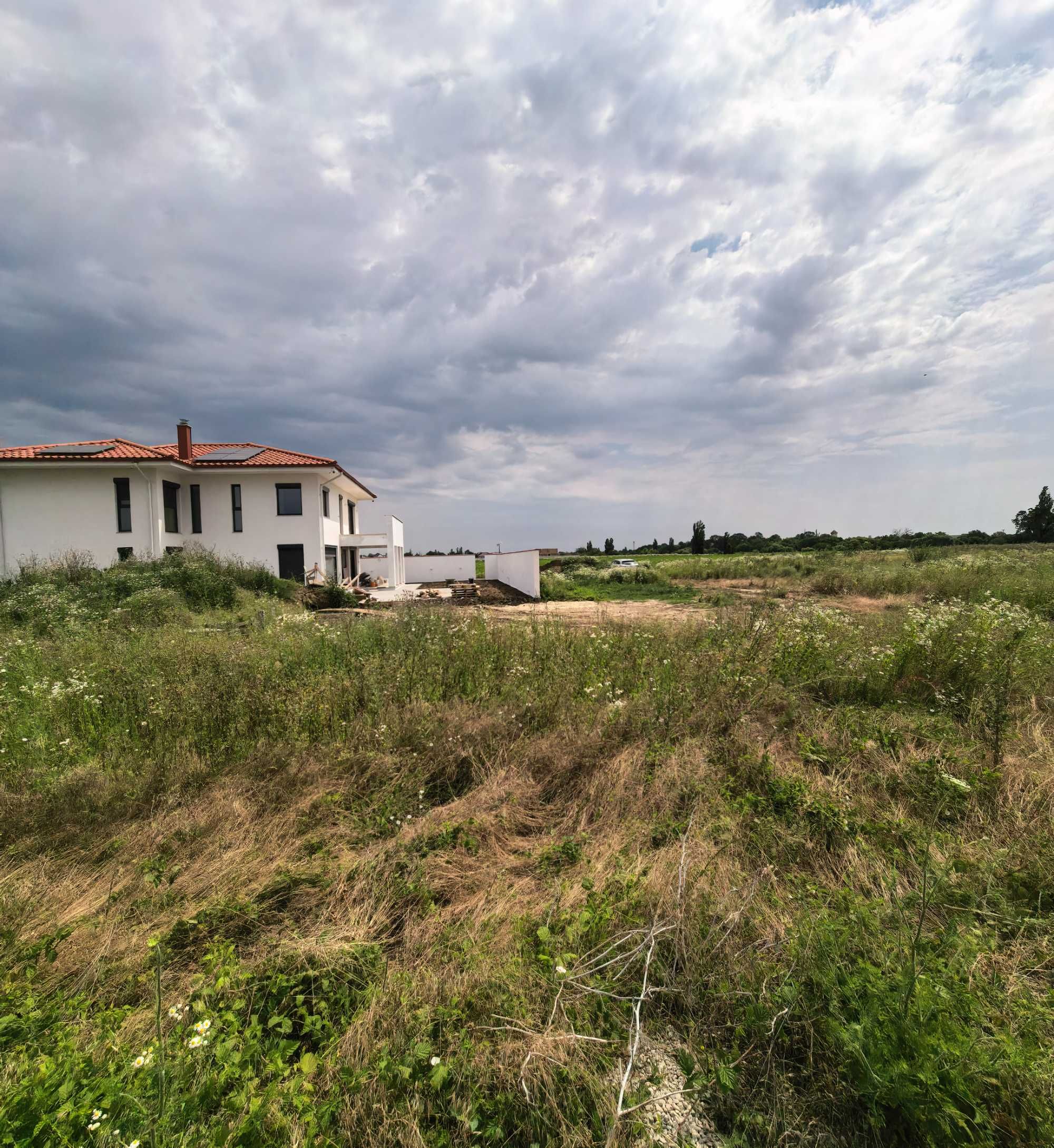 Teren 1860 mp COLINA LAC–Pădure & Lac la 300 m, deschidere 63 m-93€/mp