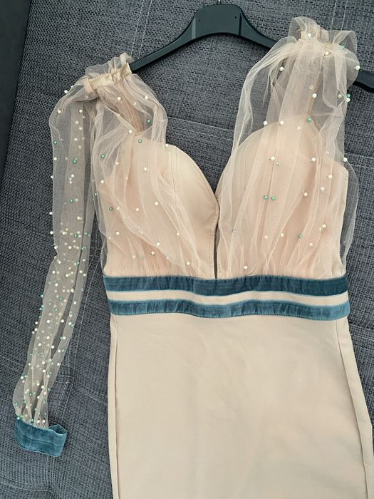 Rochie cu perle foarte draguta