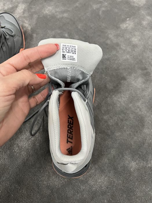 Ghete adidas terrex, marime 39 1/3