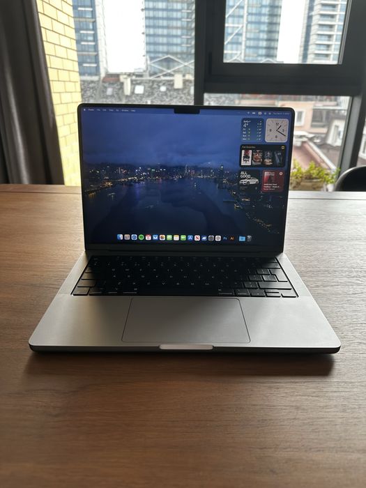 Macbook pro 14-inch M1 Pro