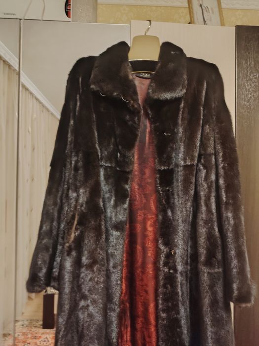 Продам Норковую Шубу (Канада)