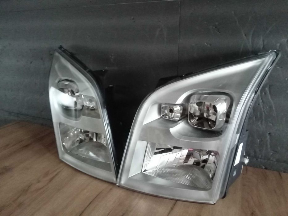 Set faruri Ford Transit 2006-2014 H4 stanga-dreapta