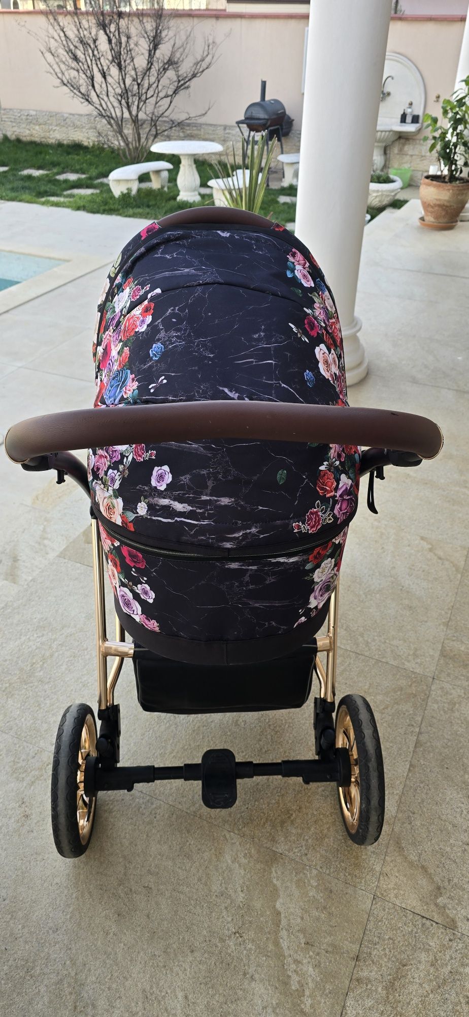Бебешка количка Babyactive