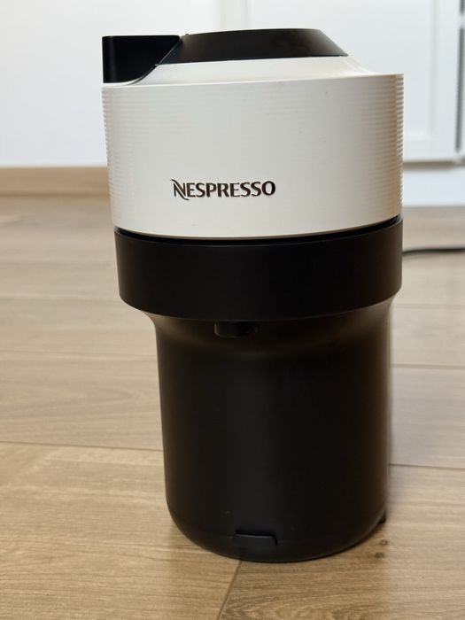 Espressor automat Nespresso Vertuo Pop