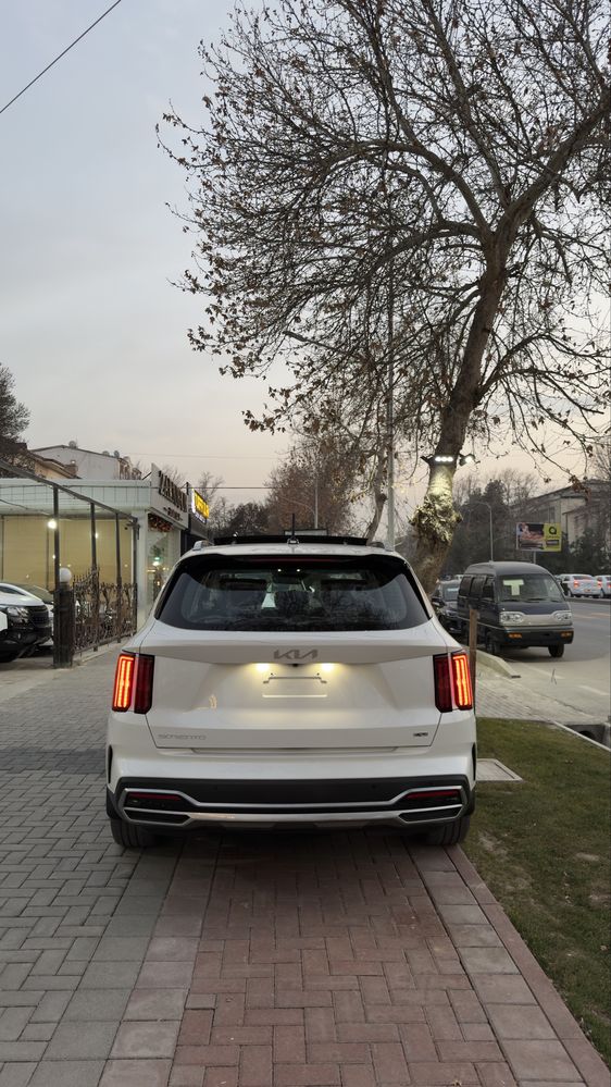 Kia Sorento 2023 7 kishilik full yangi