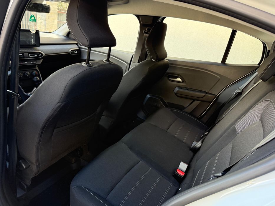 Dacia Logan din 11.2024, benzina,manual, in garantie