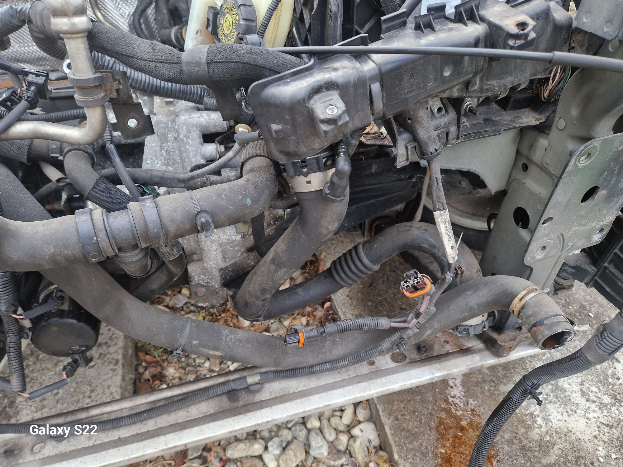Dezmembrez Renault Grand Scenic3 1.4Tce 130cp