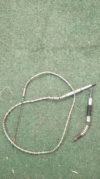Tija din segmente pentru antena auto