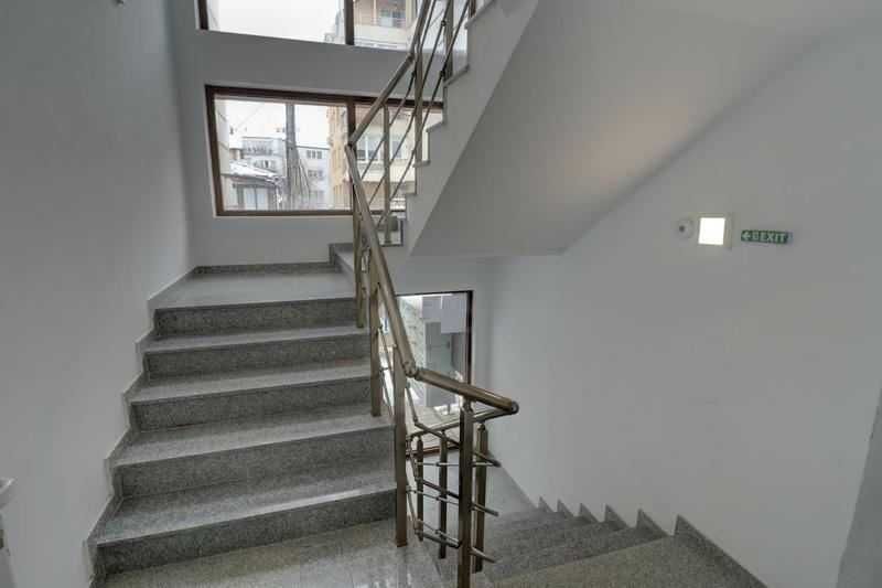 Продава се Тристаен апартамент в София, Дружба 2 - 95 кв.м за 2295 €/кв.м - Снимка #13