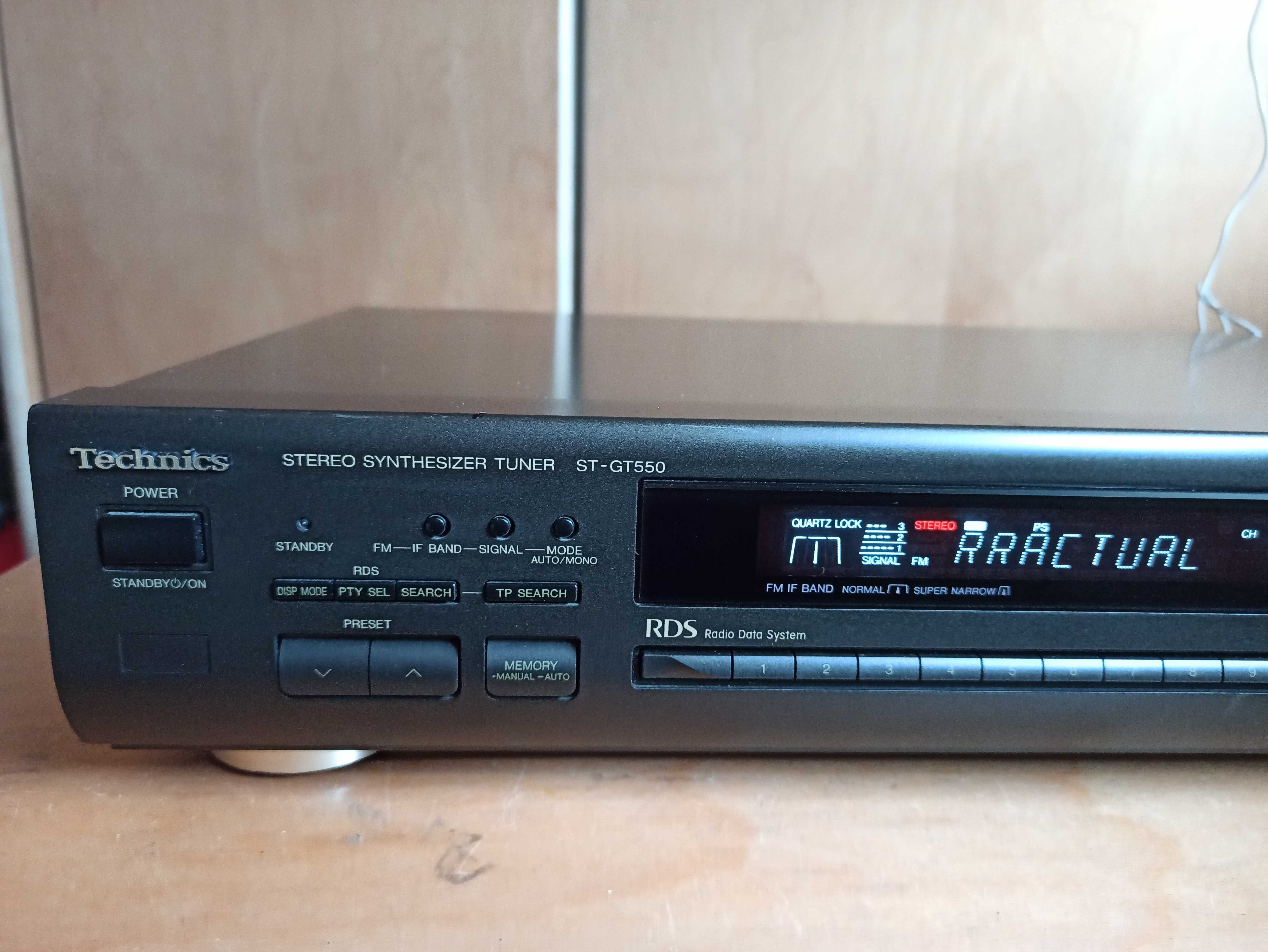 Technics tuner ST-GT550RDS, cd SL-PG590 cu telecomanda