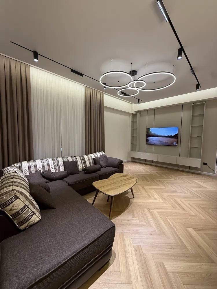 Сдается 3х комнатная в ЖК Gardens Residence
