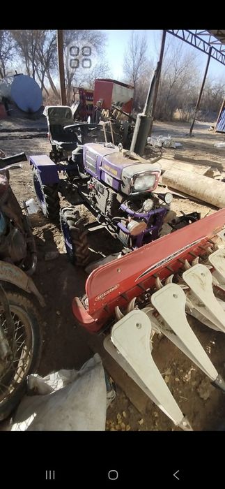 Мини трактор сотилади янги жаткаси билан бирга