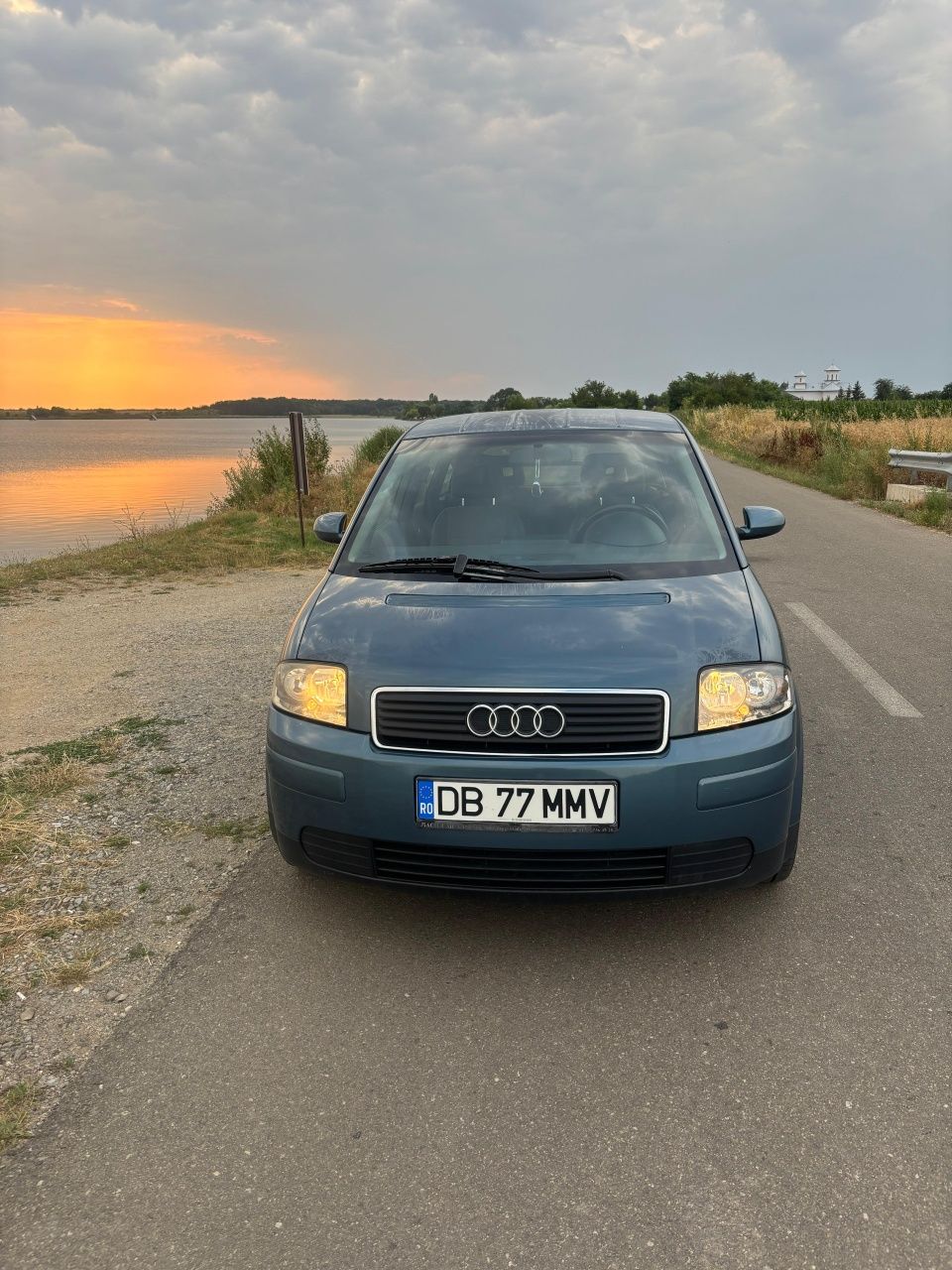 Vând Audi A2 1.4 benzina