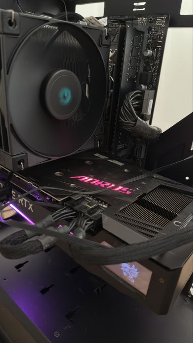 Setup Gaming + Monitor 144hz RTX 3070 i9 9900K