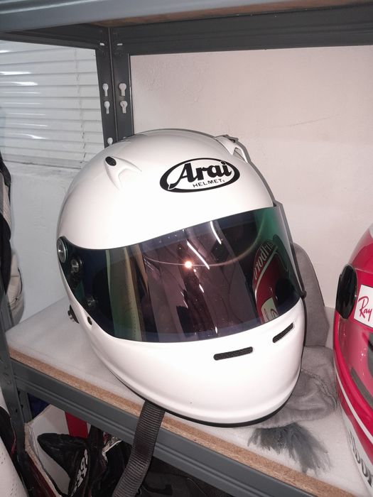 Каска ARAI за картинг