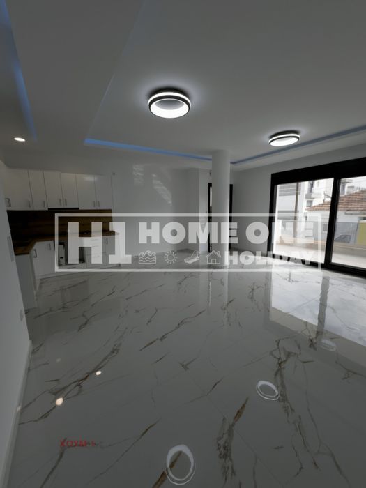 Продажба 3-стаен  93m²