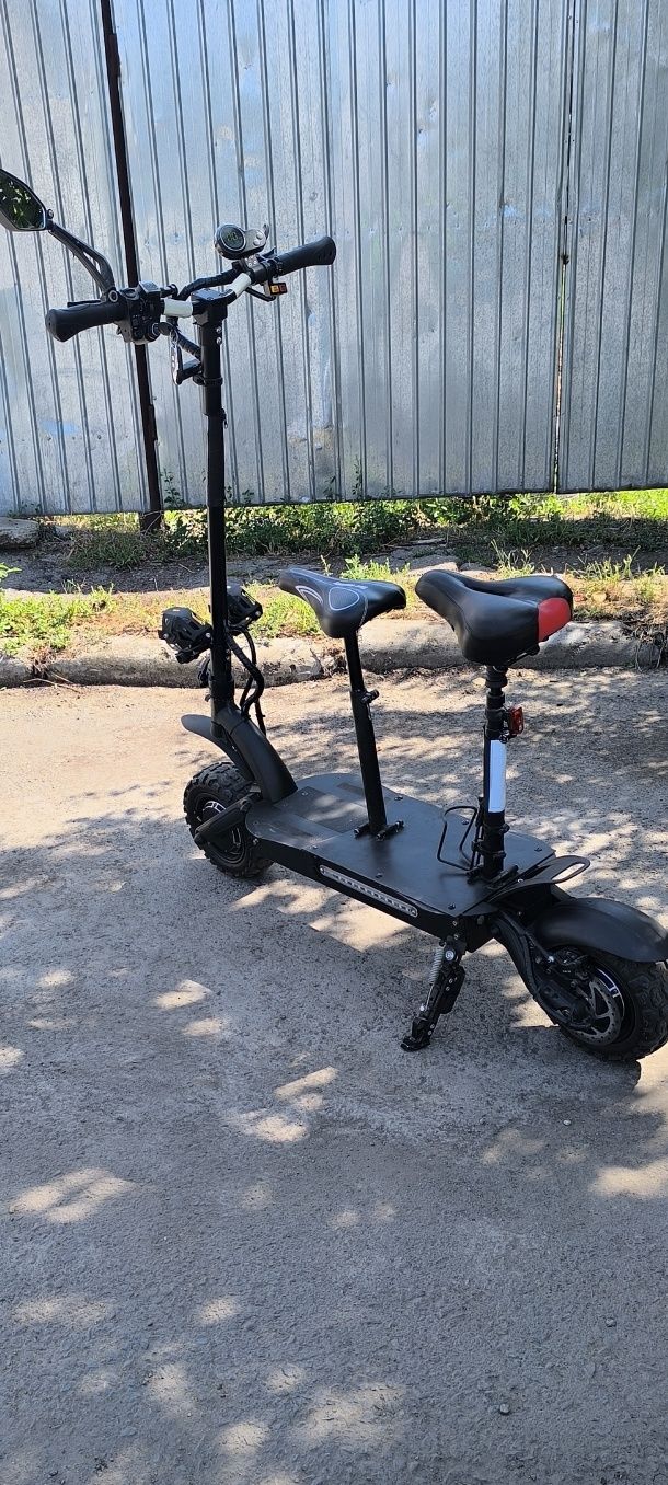 Vând Model Sport Pliabil