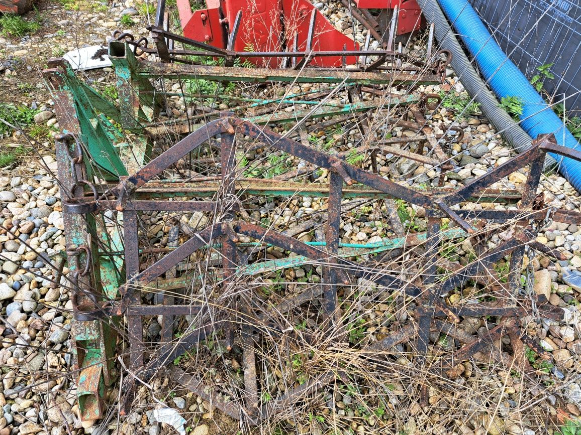 Vand grape după tractor